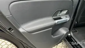 Mercedes-Benz EQB de 2024