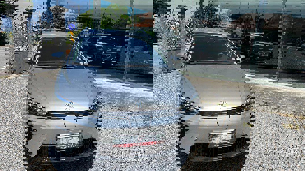 MG MG5 de 2025