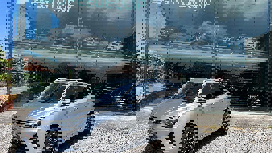 MG MG5 de 2025