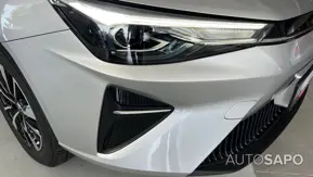MG MG5 de 2025