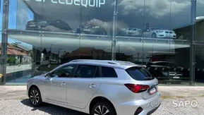 MG MG5 de 2025