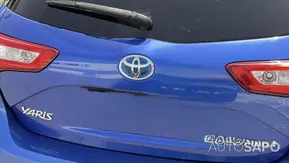 Toyota Yaris 1.5 HSD Square Collection Blue de 2017