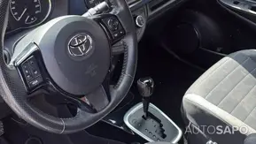 Toyota Yaris 1.5 HSD Square Collection Blue de 2017