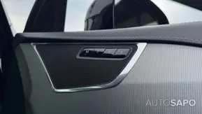 Volvo XC90 2.0 T8 PHEV R-Design AWD de 2020
