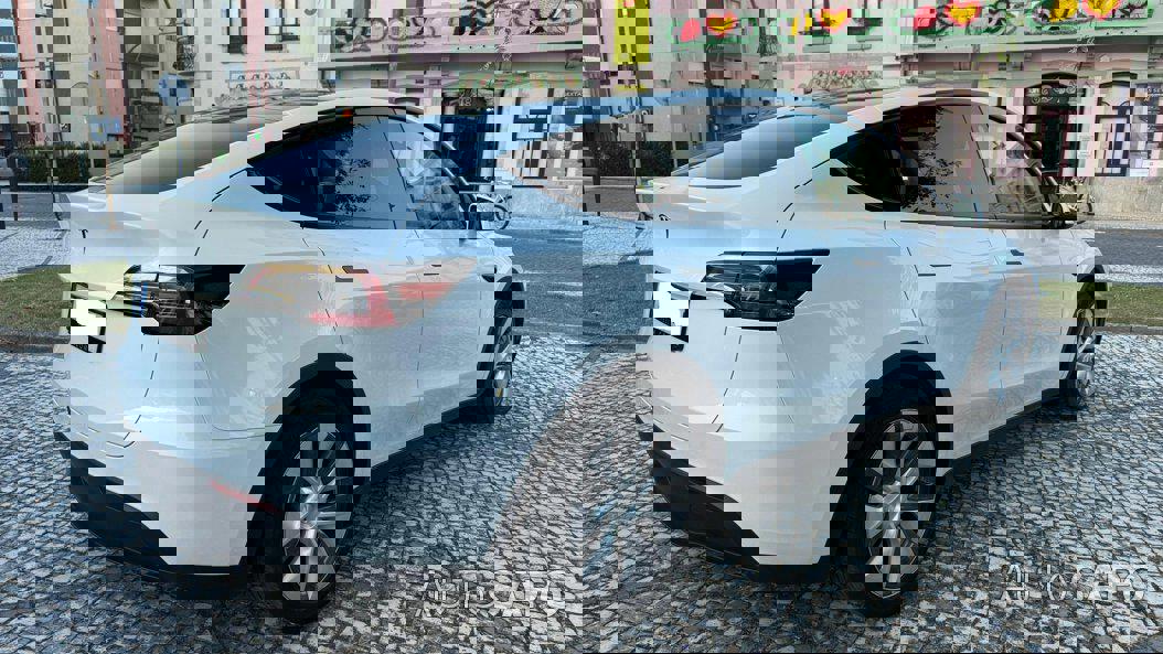 Tesla Model Y de 2024