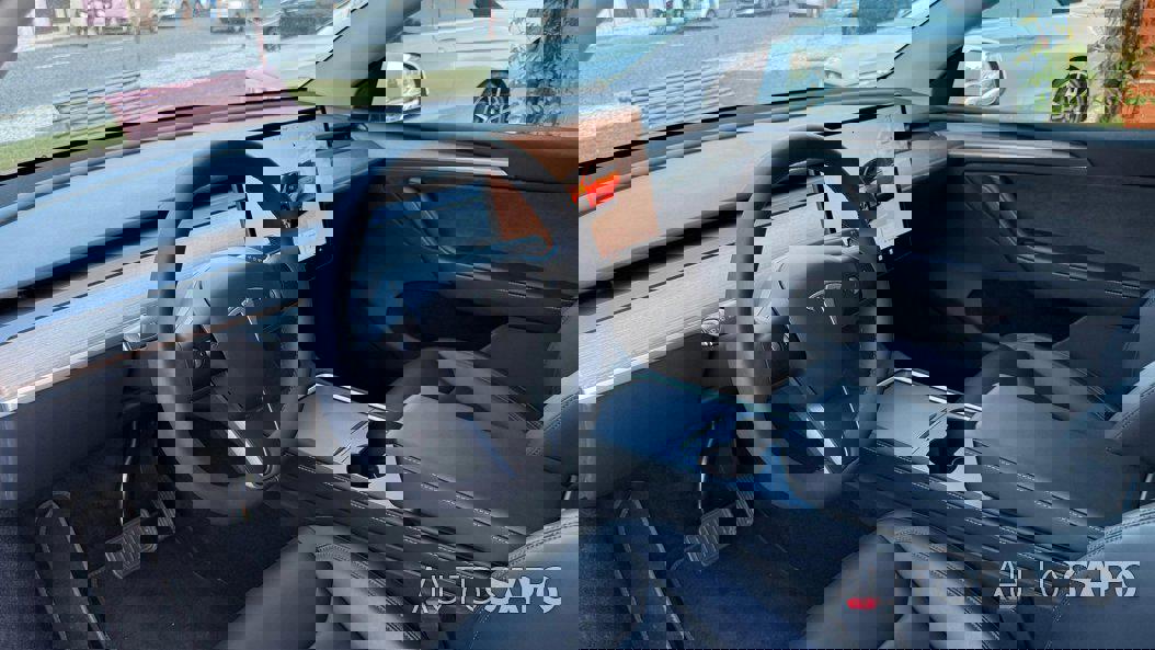 Tesla Model Y de 2024