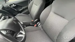 Peugeot 208 1.2 PureTech Style de 2017