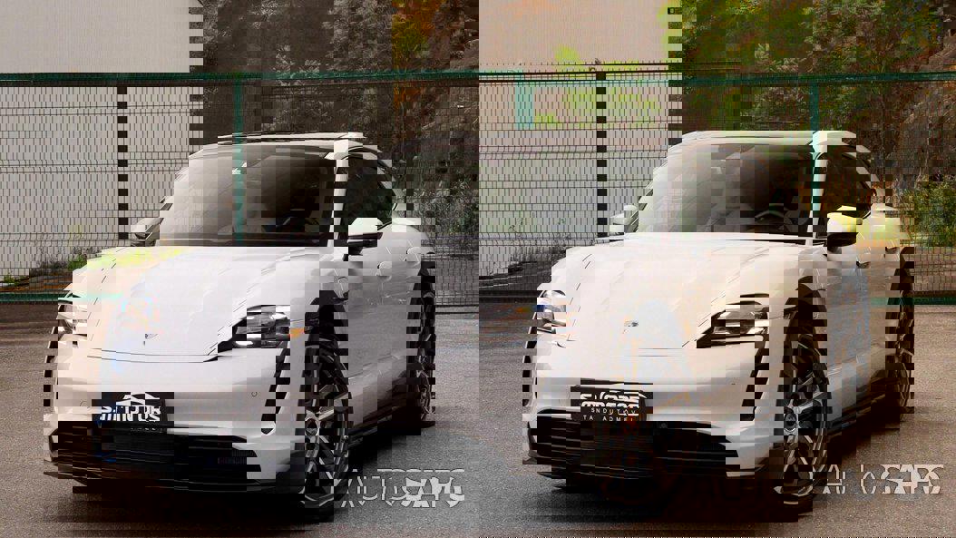 Porsche Taycan Cross Turismo de 2023