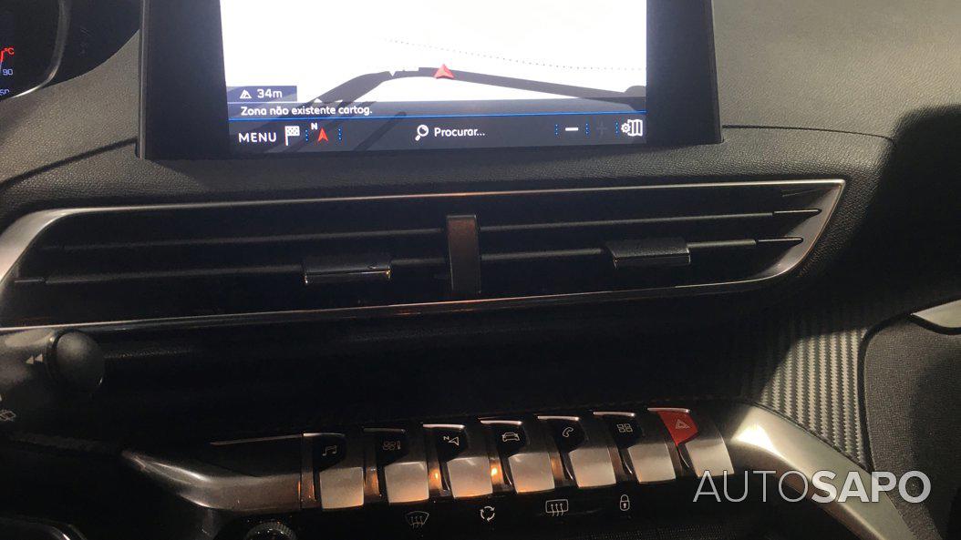 Peugeot 3008 1.5 BlueHDi Active de 2020
