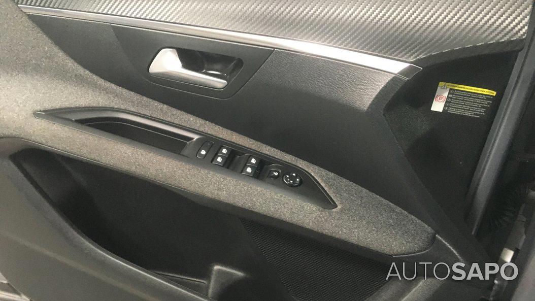 Peugeot 3008 1.5 BlueHDi Active de 2020