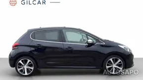 Peugeot 208 de 2015