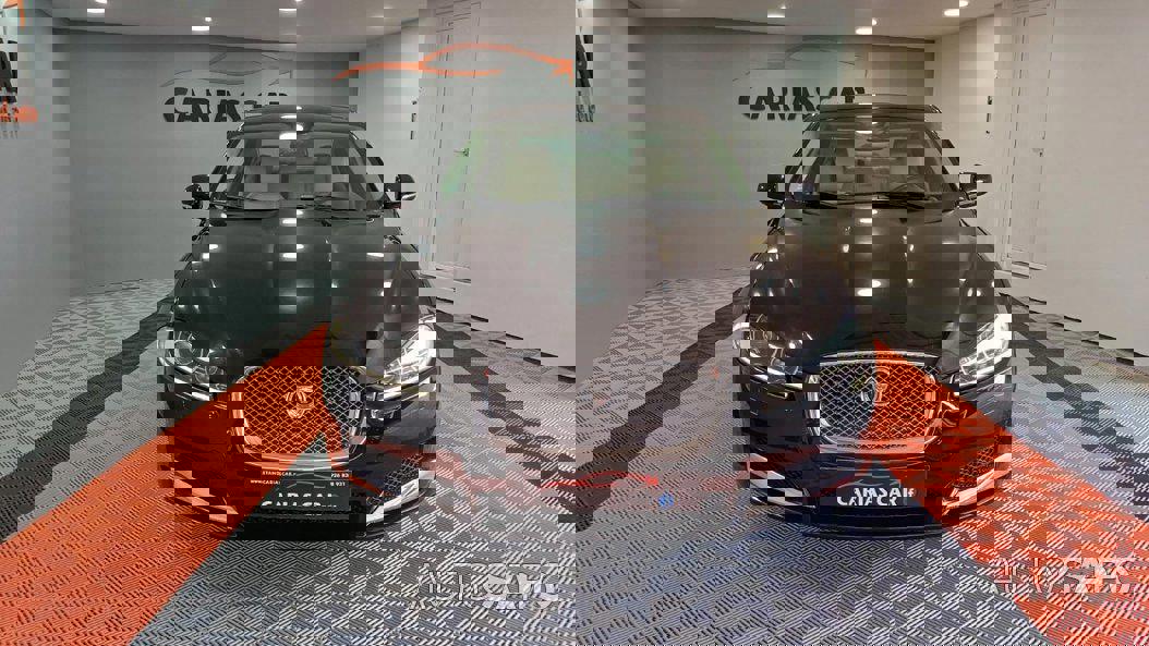 Jaguar XF de 2012