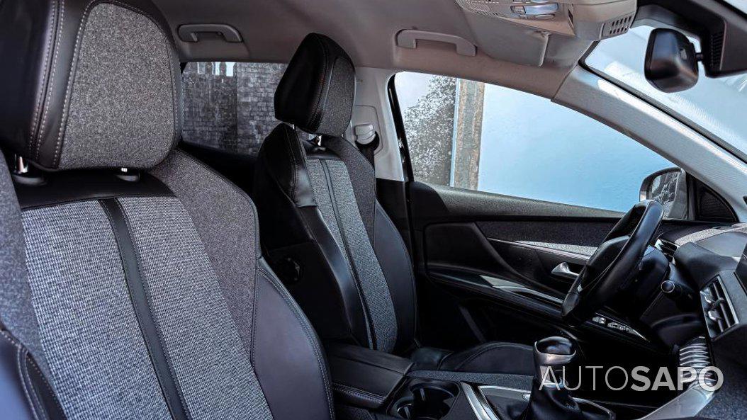 Peugeot 3008 1.6 BlueHDi Allure de 2017