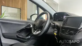 Peugeot 208 1.2 PureTech Style de 2017