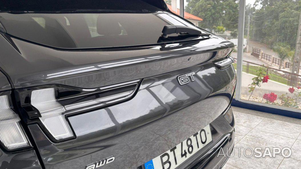 Ford Mustang Mach-E de 2023