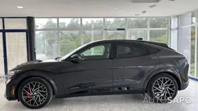 Ford Mustang Mach-E de 2023