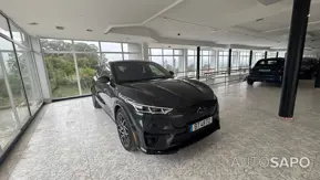 Ford Mustang Mach-E de 2023