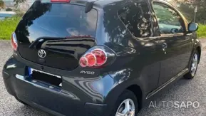 Toyota Aygo 1.0 + AC de 2013