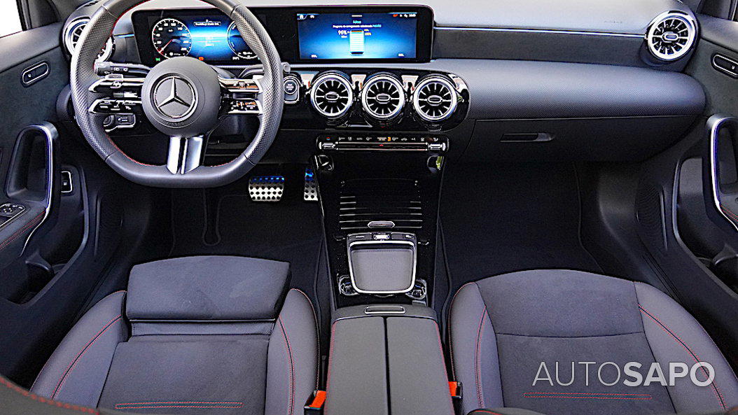 Mercedes-Benz Classe A 250 e AMG Line de 2024