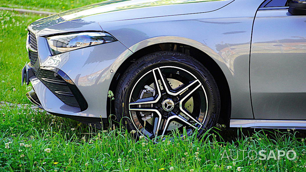 Mercedes-Benz Classe A 250 e AMG Line de 2024