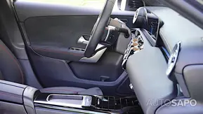 Mercedes-Benz Classe A 250 e AMG Line de 2024