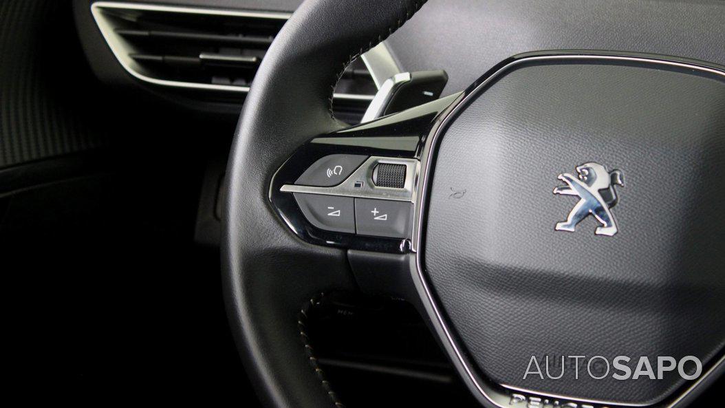 Peugeot 5008 1.2 PureTech Allure EAT8 de 2024
