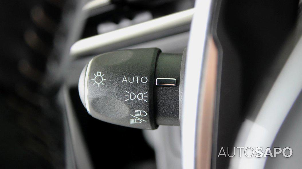 Peugeot 5008 1.2 PureTech Allure EAT8 de 2024