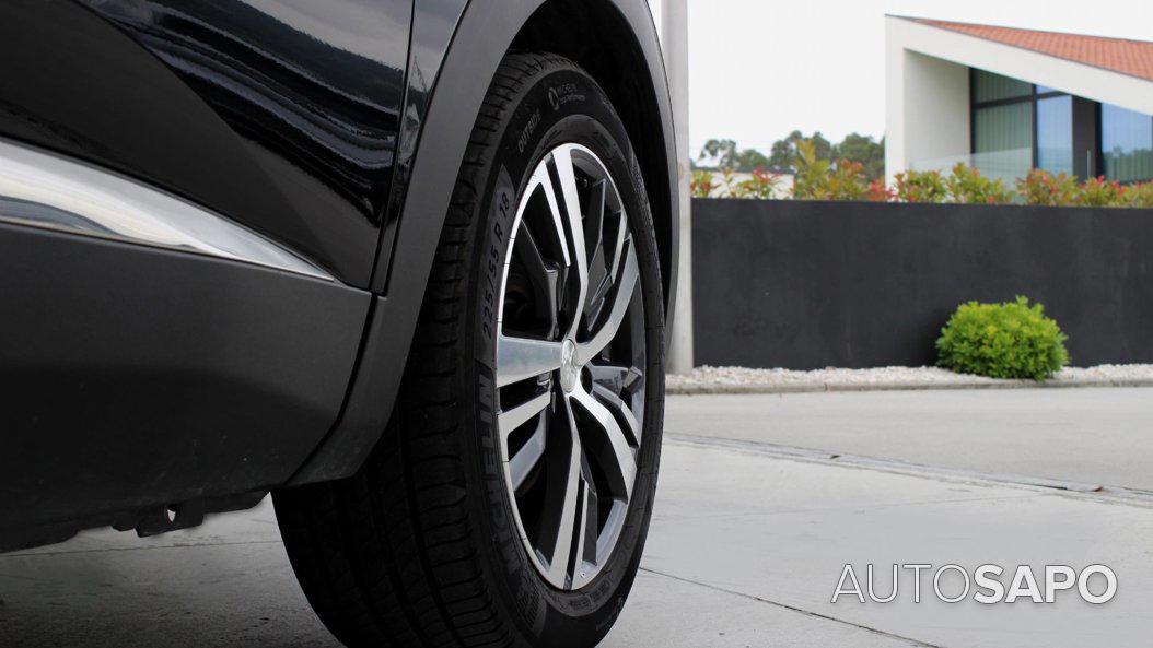 Peugeot 5008 1.2 PureTech Allure EAT8 de 2024