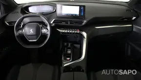 Peugeot 5008 1.2 PureTech Allure EAT8 de 2024