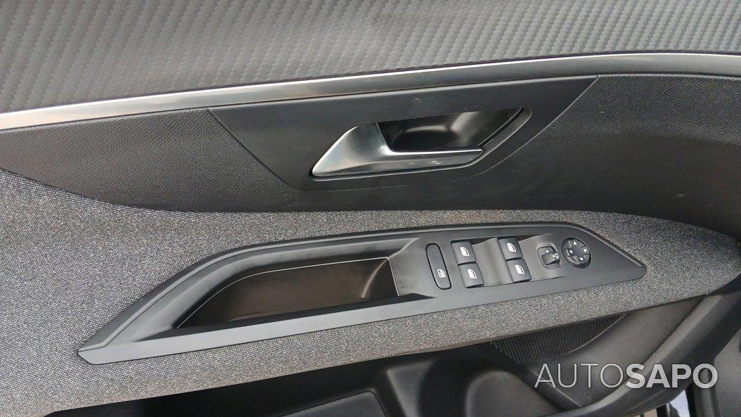 Peugeot 3008 1.5 BlueHDi Active de 2019