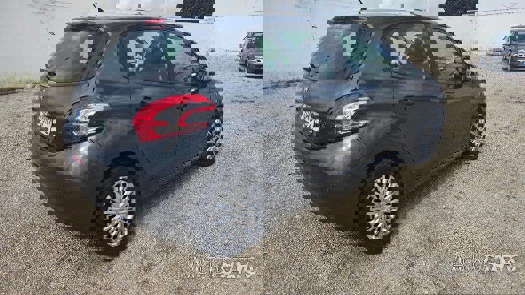 Peugeot 208 de 2012
