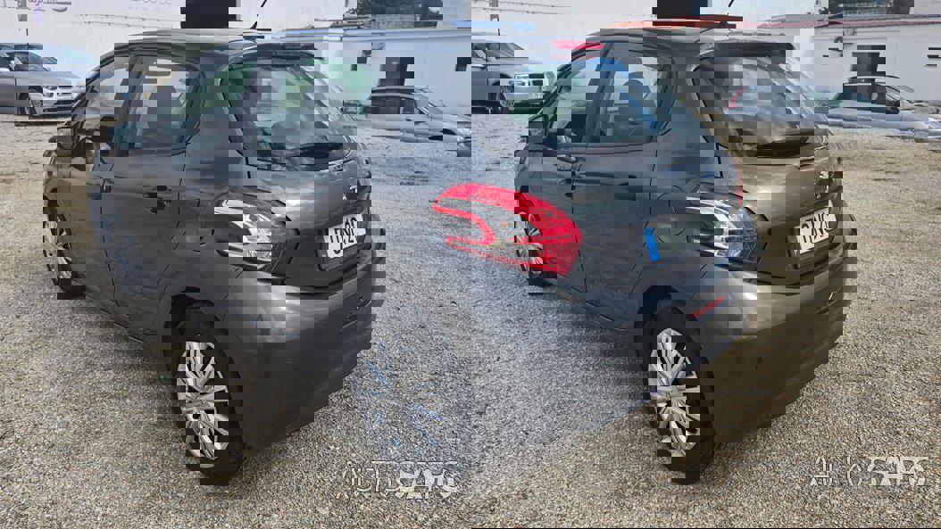 Peugeot 208 de 2012