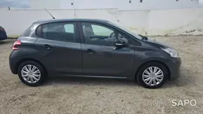 Peugeot 208 de 2012
