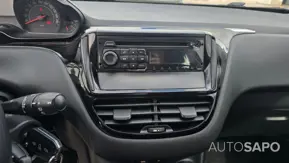 Peugeot 208 de 2012