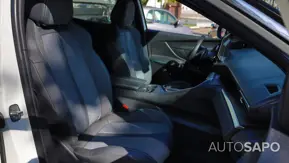 Peugeot 3008 1.6 Hybrid Allure Pack e-EAT8 de 2025