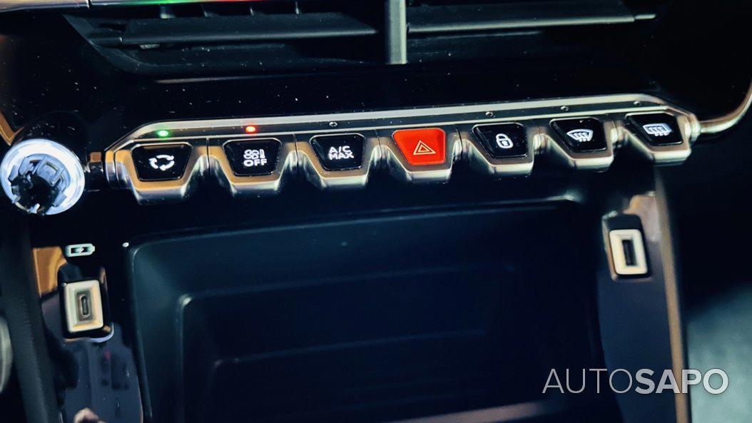 Peugeot 2008 1.2 PureTech Active Pack EAT8 de 2020
