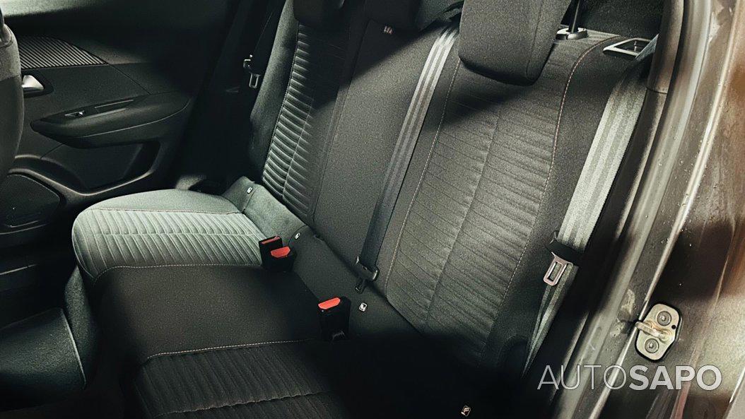 Peugeot 2008 1.2 PureTech Active Pack EAT8 de 2020