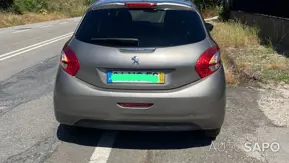 Peugeot 208 1.2 PureTech Active de 2012