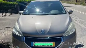 Peugeot 208 1.2 PureTech Active de 2012