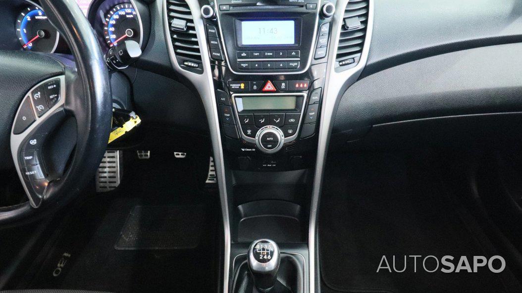 Hyundai i30 1.6 CRDi Style J17 de 2015