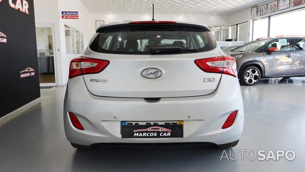 Hyundai i30 1.6 CRDi Style J17 de 2015