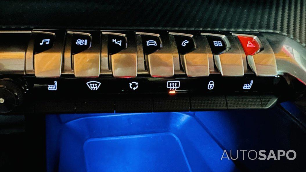Peugeot 5008 1.2 PureTech Allure EAT8 de 2021