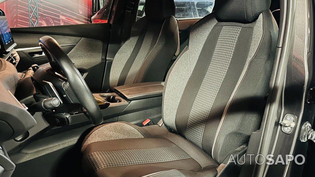 Peugeot 5008 1.2 PureTech Allure EAT8 de 2021
