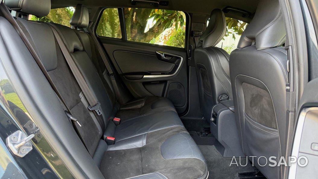 Volvo V60 2.0 D4 R-Design de 2014