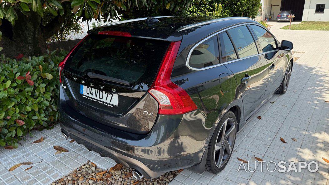 Volvo V60 2.0 D4 R-Design de 2014