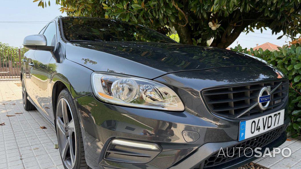 Volvo V60 2.0 D4 R-Design de 2014