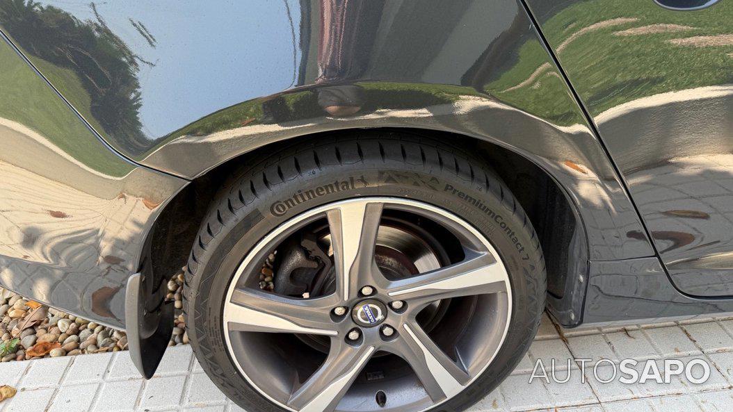 Volvo V60 2.0 D4 R-Design de 2014