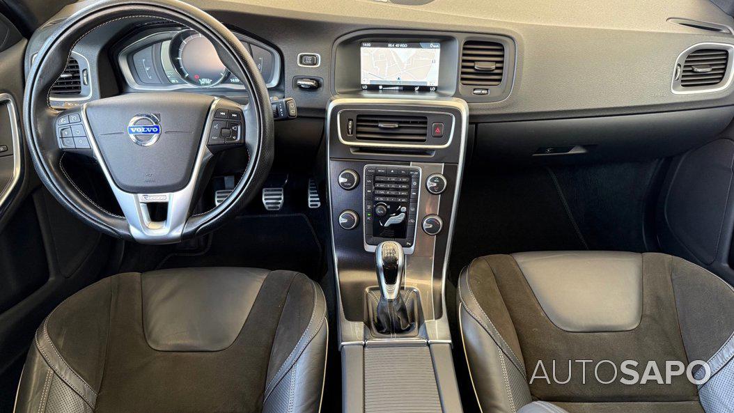 Volvo V60 2.0 D4 R-Design de 2014