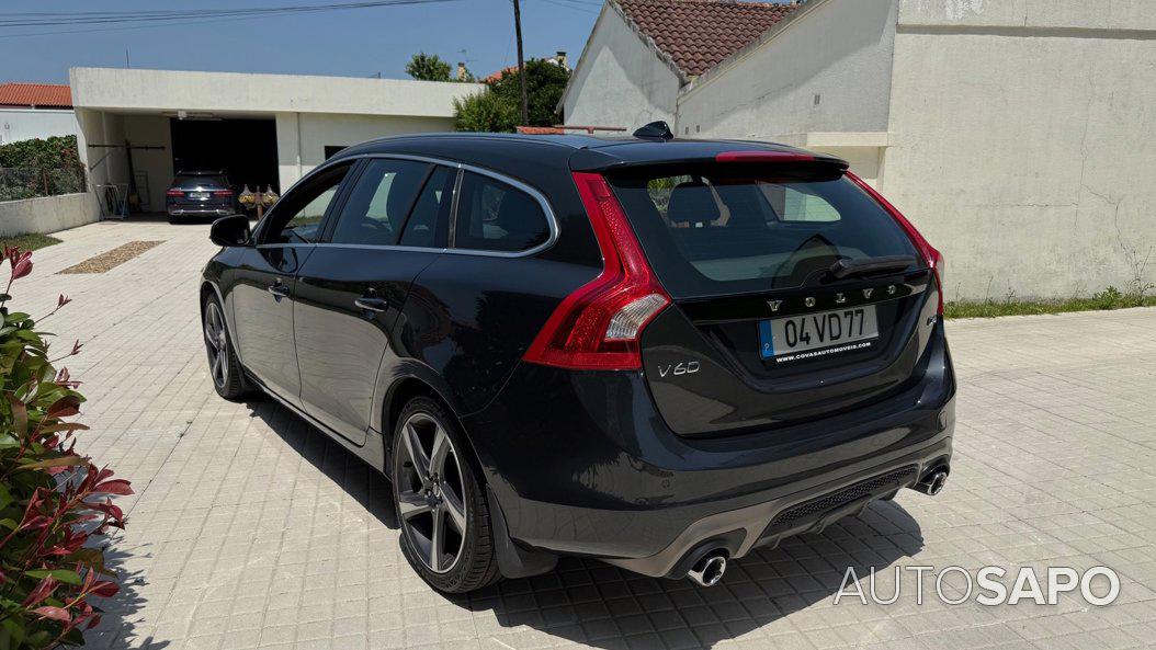 Volvo V60 2.0 D4 R-Design de 2014