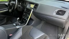 Volvo V60 2.0 D4 R-Design de 2014